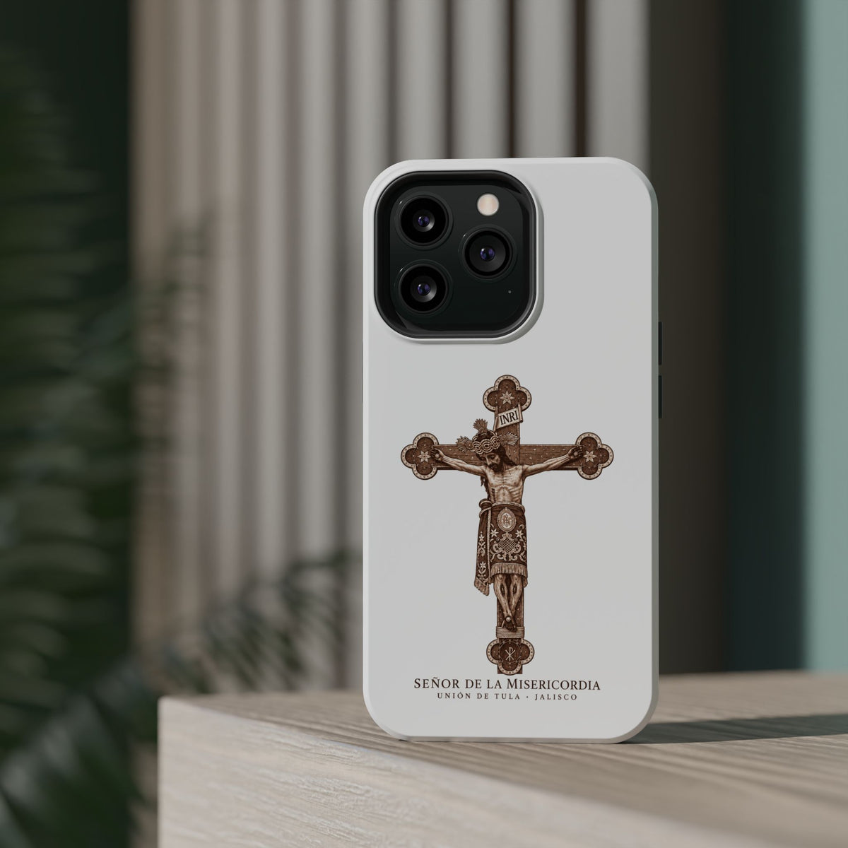 Magnetic Impact-Resistant Phone Case | Señor de la Misericordia Crucifix Design
