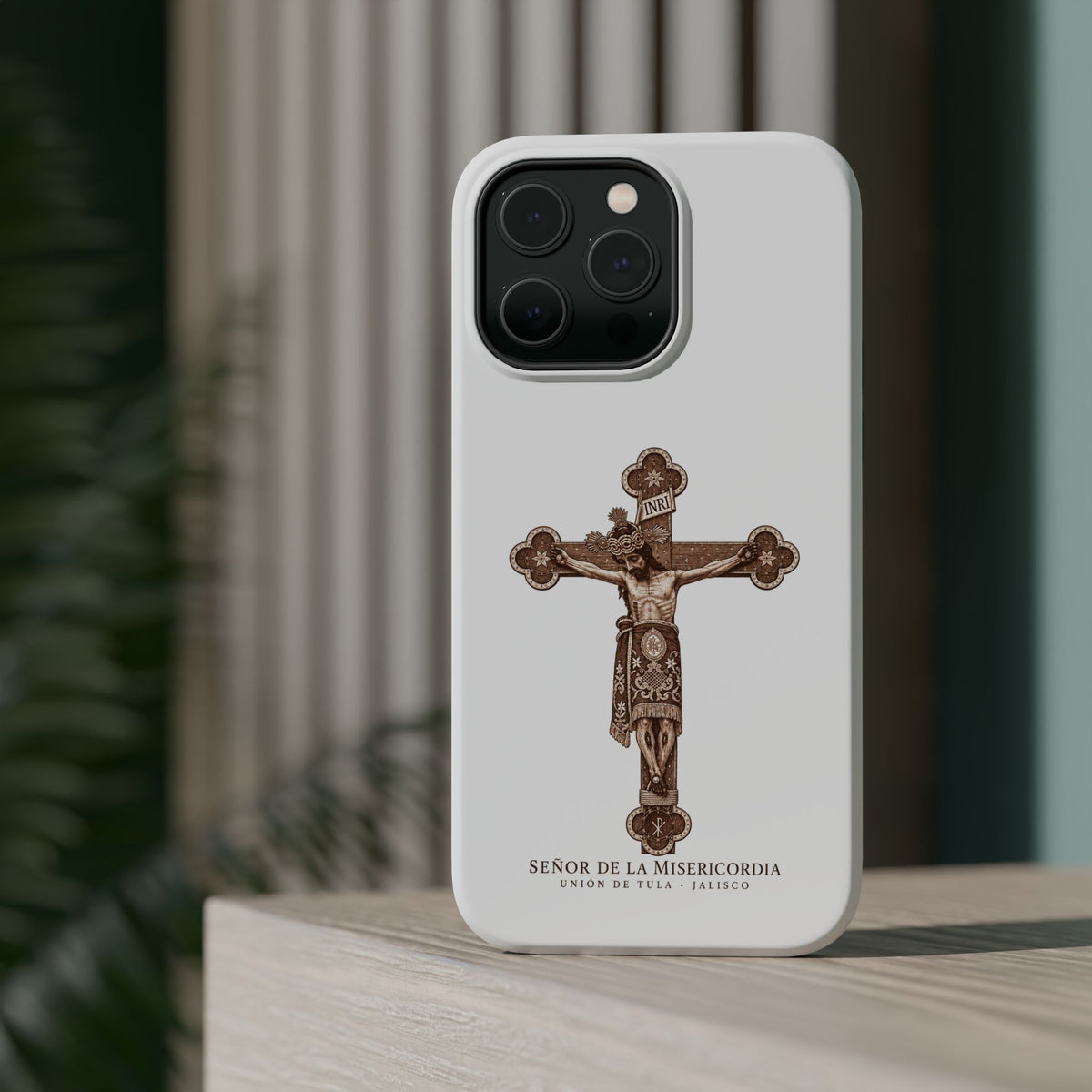 Magnetic Impact-Resistant Phone Case | Señor de la Misericordia Crucifix Design