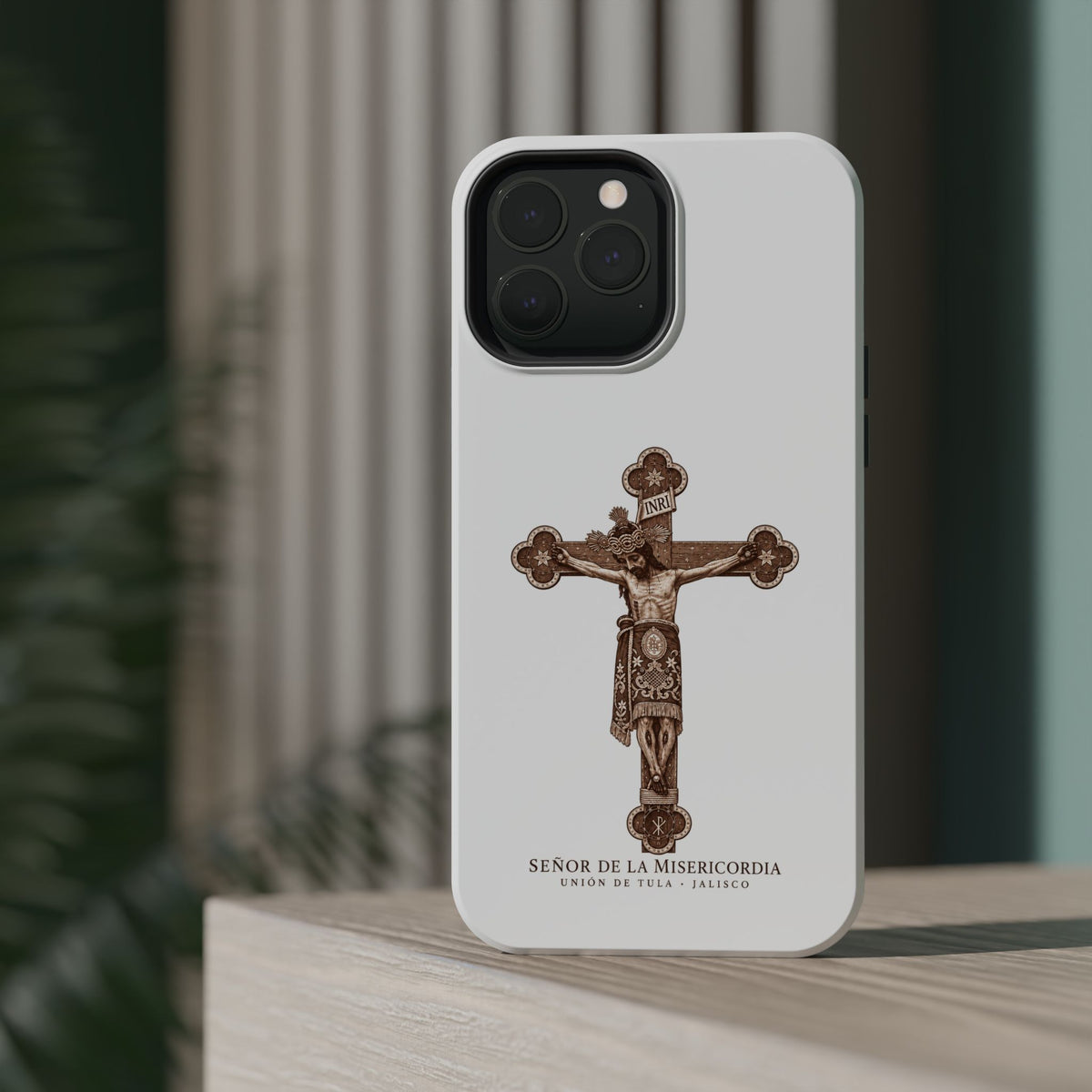 Magnetic Impact-Resistant Phone Case | Señor de la Misericordia Crucifix Design